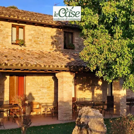 Le * Assisi