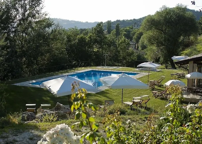 Le Alloggio per agriturismo *