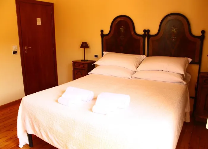 Le Alloggio per agriturismo *